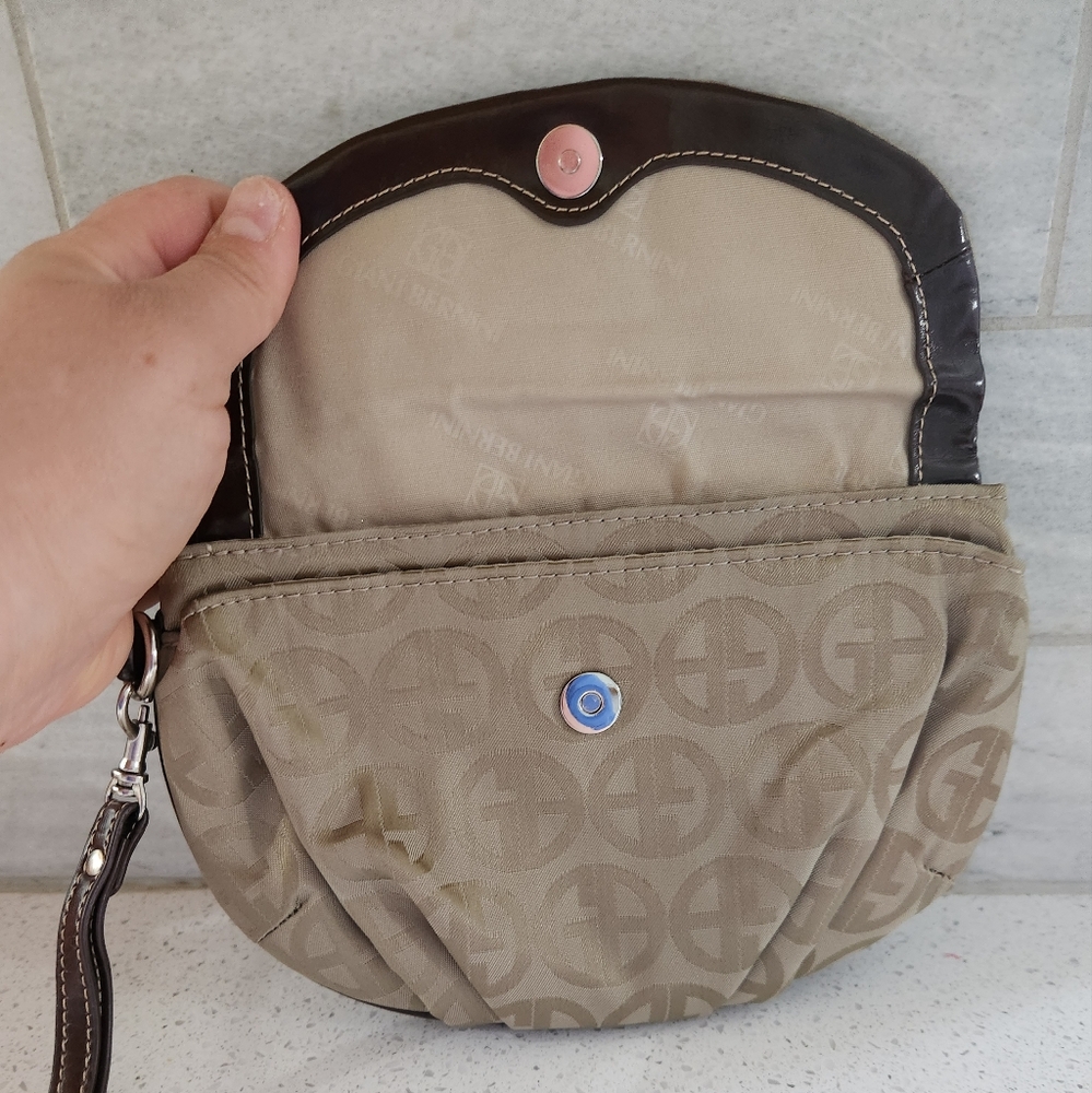 NWOT Gianni Bernini bag mini wristlet multi pockets - Picture 4 of 9